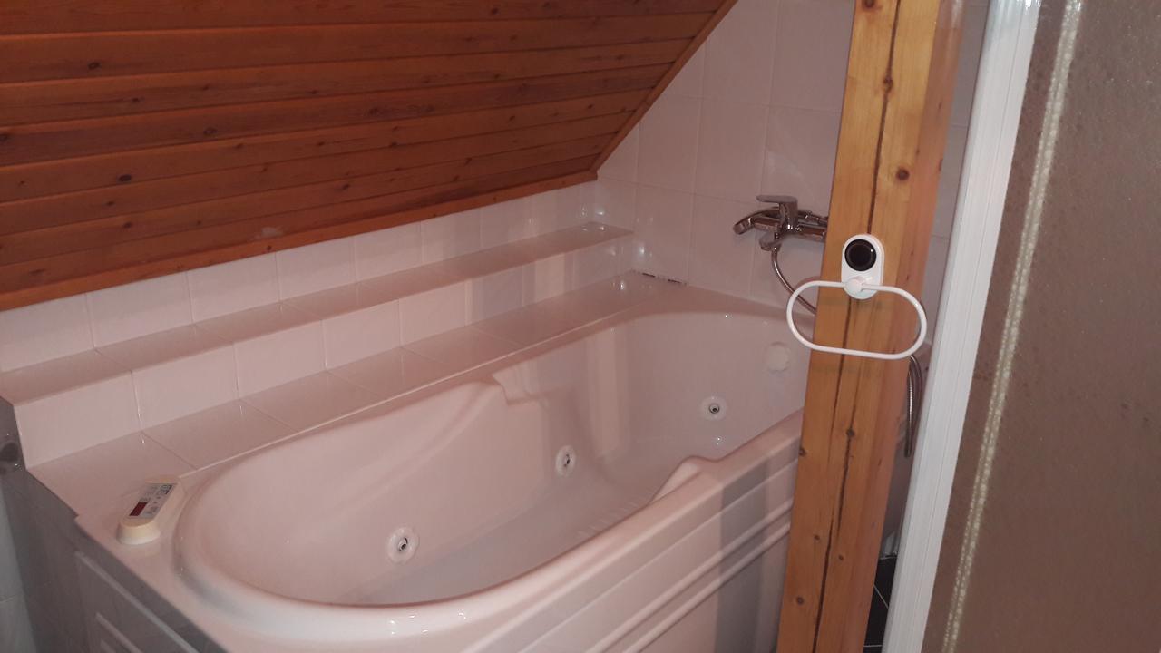 Pero Panzio Bed & Breakfast Debrecen Luaran gambar