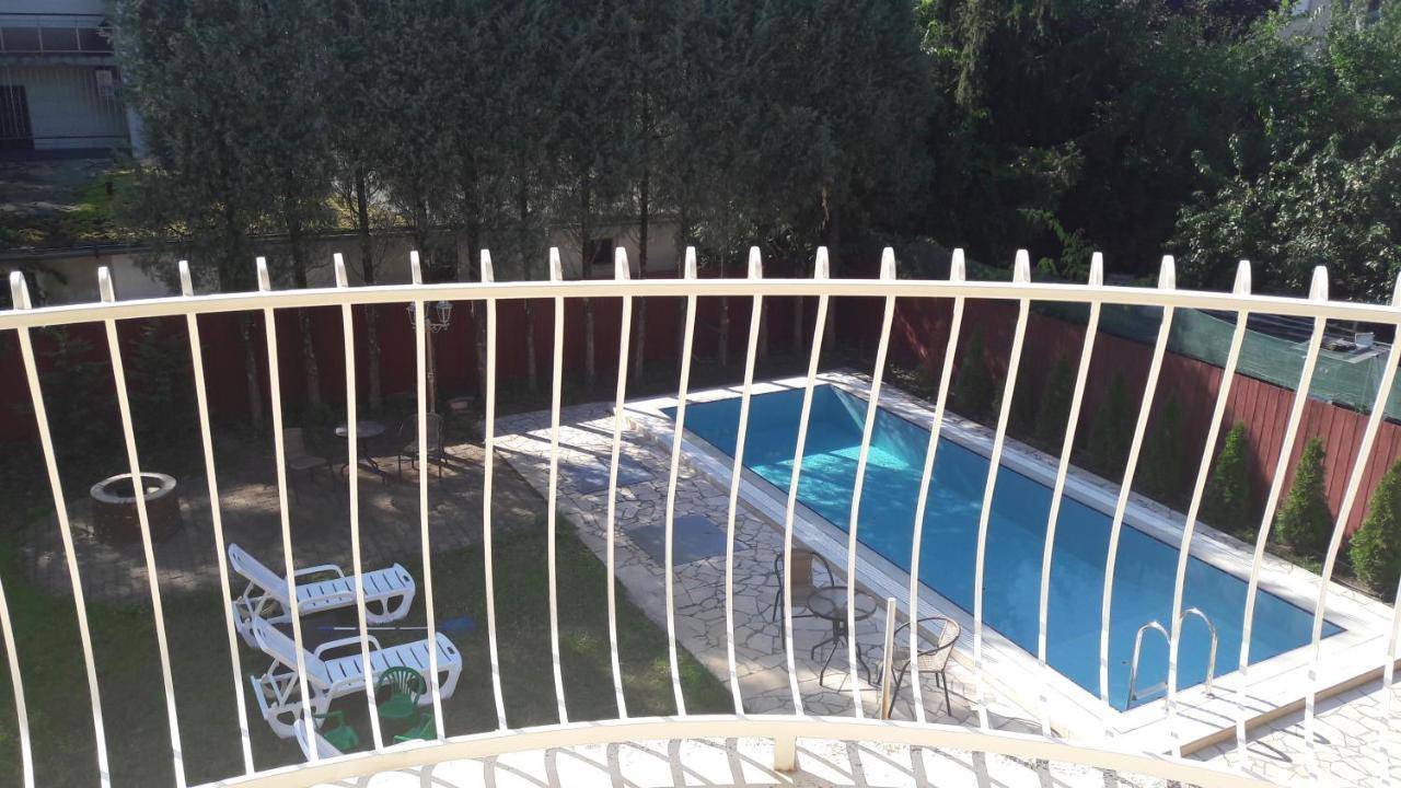 Pero Panzio Bed & Breakfast Debrecen Luaran gambar